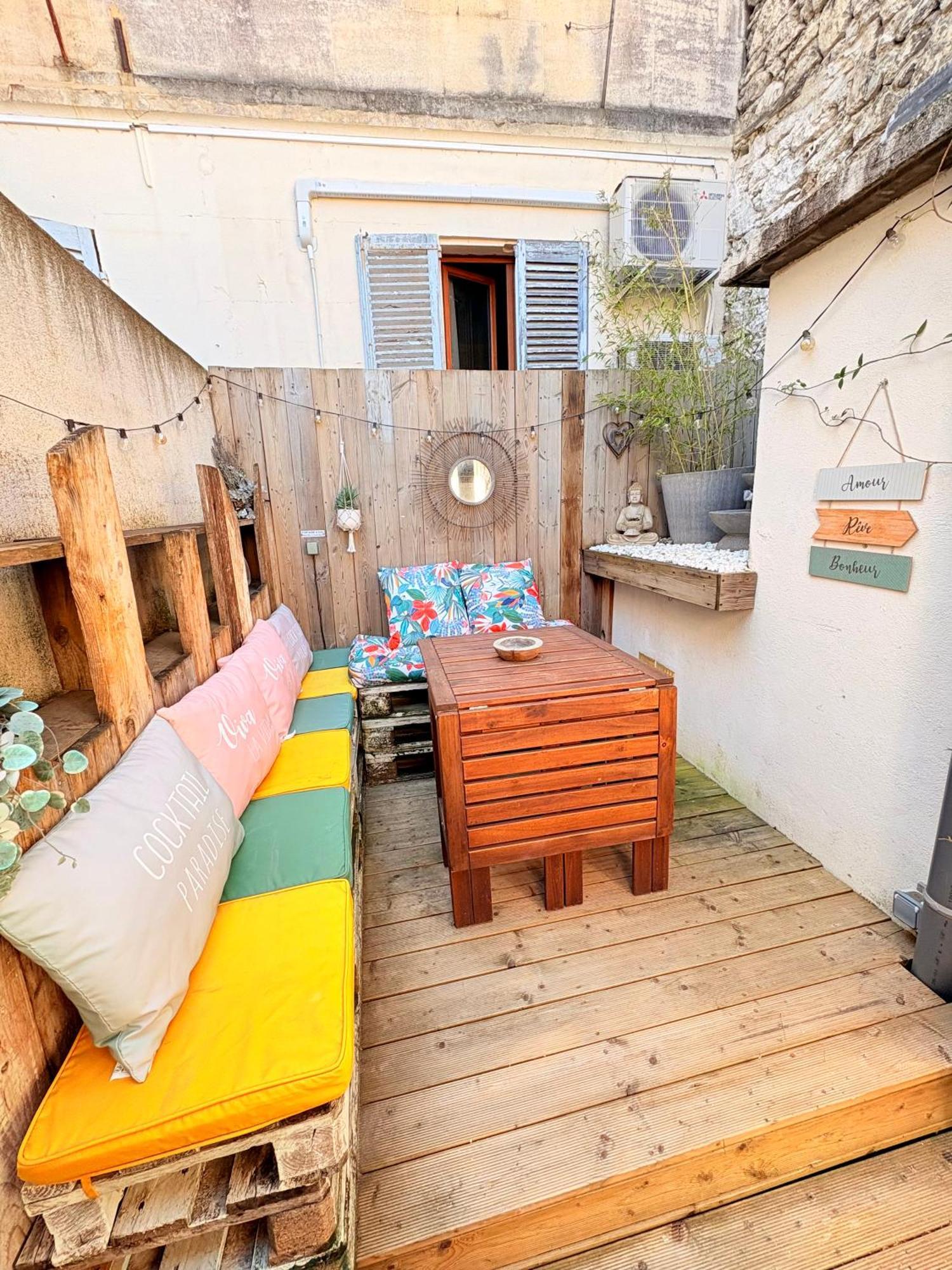 Le Patio De Provence En Avignon - Hypercentre, Clim, Wifi, Calme Lägenhet Exteriör bild